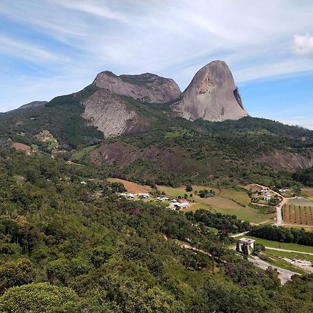 Apart Hotel Vista Azul - Hospedagem Nas Montanhas โดมิงกอส มาร์ตินส์ ภายนอก รูปภาพ
