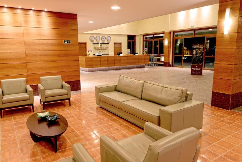 Apart Hotel Vista Azul - Hospedagem Nas Montanhas โดมิงกอส มาร์ตินส์ ภายนอก รูปภาพ